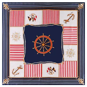 Foulard en soie 90x90cm au motif nautique avec rayures, ancres et gouvernails dorés
