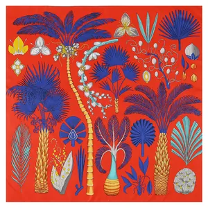Foulard quadrato in seta rossa con stampa di palme blu e motivi floreali tropicali