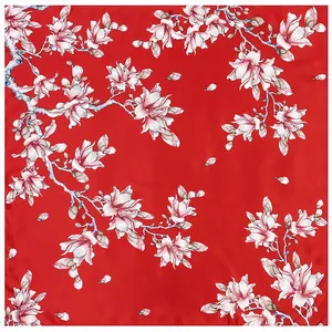 Foulard di seta rosso 90cm con stampa fiori di magnolia accessorio moda primavera
