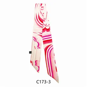 Piccolo foulard in seta twilly a righe astratte dipinte a mano in rosa e rosso scuro