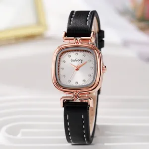 Orologio al quarzo vintage quadrato in oro rosa con cinturino in pelle nera e quadrante argento
