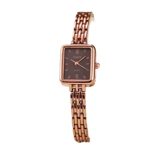 Orologio al quarzo quadrato da donna in oro rosa con quadrante marrone e cinturino in metallo