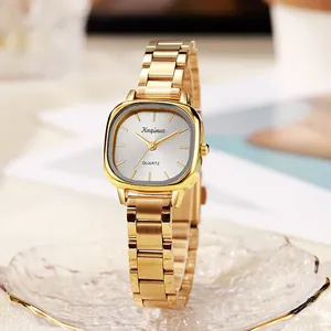 Montre à quartz dorée pour femme avec boîtier carré arrondi et bracelet en métal chic