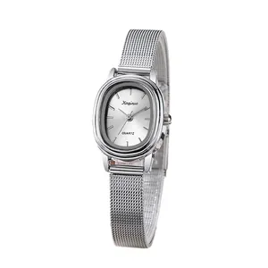 Reloj de cuarzo plateado para mujer con caja ovalada y correa de malla metálica fina