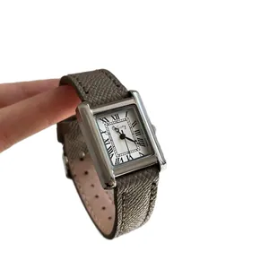 Vintage γυναικείο τετράγωνο ρολόι quartz με γκρι δερμάτινο λουράκι και ασημί καντράν
