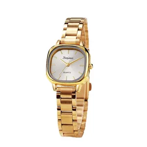 Élégante montre à quartz dorée pour femme avec cadran carré et bracelet classique en acier