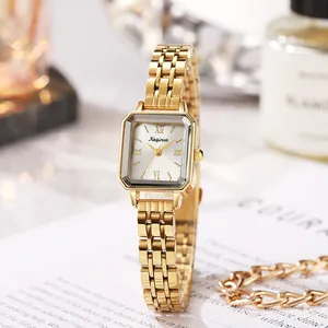 Montre carrée dorée pour femme avec bracelet métallique et chiffres romains