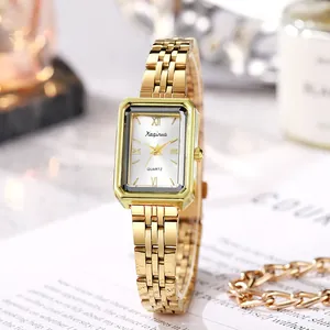 Élégante Montre à Quartz pour Femme Rectangulaire Bracelet en Alliage à Maillons Chiffres Romains Verre Minéral Analogique Mode
