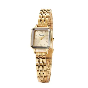Montre carrée dorée pour femme avec chiffres romains et bracelet à maillons métalliques