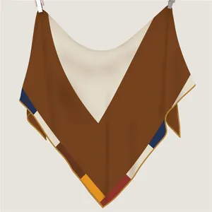 Sciarpa a triangolo in cashmere francese con patchwork geometrico caldo e bordi gialli