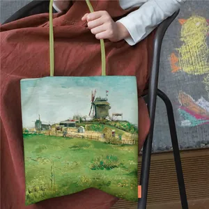 Détail de la peinture Van Gogh sur un grand sac en toile avec des anses vertes