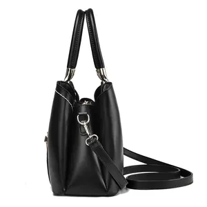 Elegante borsa a mano in pelle nera patchwork da donna con design capiente a tracolla