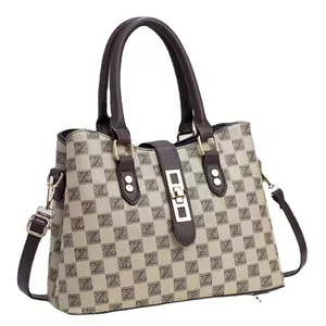 Sac fourre-tout à carreaux pour femmes avec fermoir doré et bandoulière marron réglable