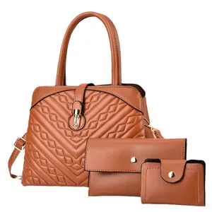 Ensemble 3 pièces de sacs marrons matelassés avec grand cabas, portefeuille et bourse