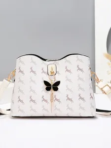 Sac Seau pour Femme en Similicuir Avec Imprimé Animal Pendentif Papillon Gland Doré Ferrures en Métal Bandoulière Chevron Large