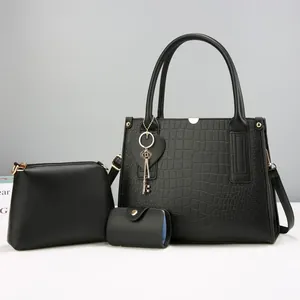 Ensemble trois pièces sac à main noir à motif crocodile avec pochette et porte-monnaie