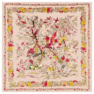 Carré de soie français 130 cm avec imprimé élégant d'oiseaux et motifs floraux