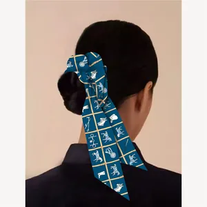 Foulard à cheveux en soie style français aux motifs équestres bleu marine pour femmes