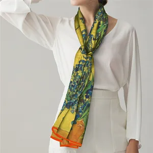 Écharpe artistique en soie motif Iris de Van Gogh avec design long à double couche