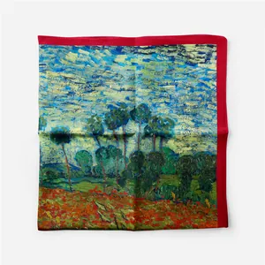 Detail van de Van Gogh stijl olieverfprint op een zijden sjaal met een rode randafwerking