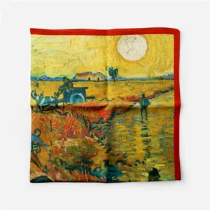 Detail van de zijden sjaal met Van Gogh De Rode Wijngaard print en rode zoomrand