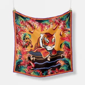 Foulard in seta 53cm con stampa tigre e foglie tropicali per la moda primaverile