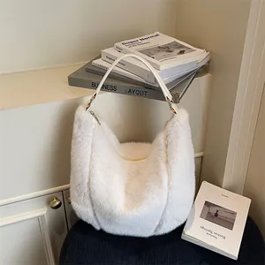 Furry Plush Tote Bag For Women Large Capacity Faux Fur Shoulder Bag Urban Simple Winter Warm Underarm Hobo Bag Soft Handbag