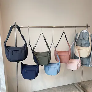 Large capacity solid nylon crescent crossbody bag in six colors for casual commuting