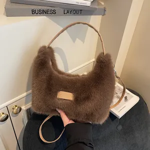 Sac à Main en Peluche Fausse Fourrure pour Femmes Élégant Sac à Bandoulière Doux Avec Sangle Réglable Sacoche Automne Hiver Sac Fourre-tout pour Femmes