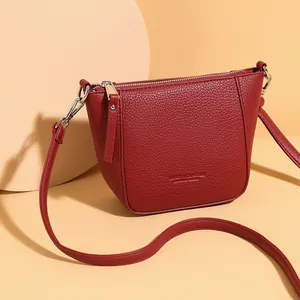 Women Lychee Pattern PU Leather Shoulder Bag Urban Minimalist Large Capacity Crossbody Bucket Bag For Daily Commute Work