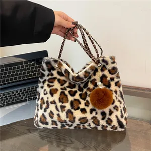 Borsa Tote in Peluche Leopardata da Donna Moda Borsa a Tracolla in Pelliccia Sintetica Con Catena in Metallo e Sfera di Pelo
