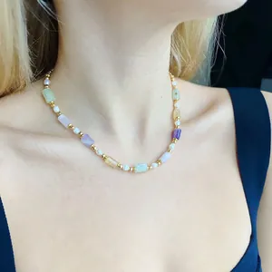 Collier vintage français avec pierres naturelles colorées et perles d'eau douce