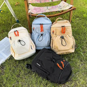 Minimalistischer Nylon-Rucksack in vier Farben für Pendeln und Outdoor-Camping