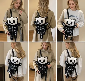 Détails du sac à dos peluche chat squelette noir avec bretelles réglables et texture douce