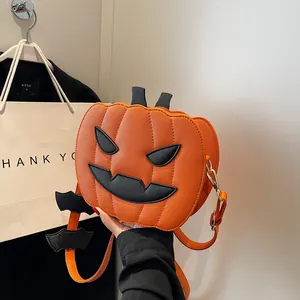 Halloween Pumpkin Crossbody Bag For Women PU Leather Jack-O'-Lantern Shoulder Bag With Bat Decor Festive Party Handbag
