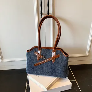 Mode Denim Tote Bag Für Damen Große Kapazität Schultertasche Mit Bärenanhänger Wellenkante Büro Lässig Mode Tasche