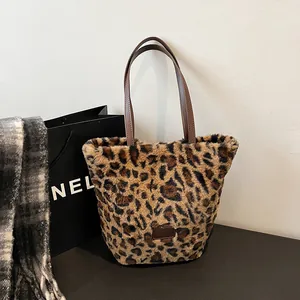 Women Leopard Print Plaid Plush Tote Bag Large Capacity Faux Fur Casual Shoulder Bag For Commuting Fashion Winter Handbag