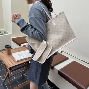 Set borsa tote retrò e tracolla con stampa di orsetti e tracolla larga