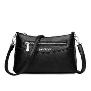 Borsa a tracolla classica in pelle nera da donna con dettagli in metallo argento