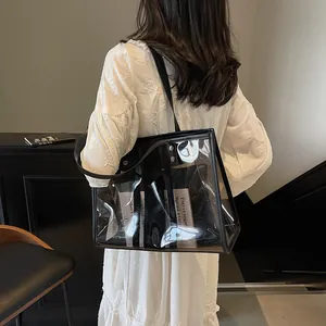 Grand sac cabas transparent en PVC avec bordure en cuir noir pour un usage quotidien chic