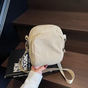 Japanische Minimalistische Nylon Umhängetasche Für Damen Einfarbige Leichte Schulter Handytasche Mit Verstellbarem Riemen Lässige Mode Kleine Quadratische Tasche