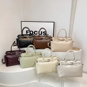 Sac à Main en Cuir PU pour Femme Minimaliste avec Boucle de Ceinture Sac à Bandoulière Carré Vintage Sac à Épaule avec Poignée