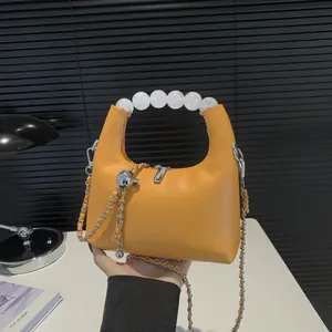 Sac Hobo Croissant pour Femmes Sac Sous le Bras en Cuir PU avec Grande Poignée à Perles et Bandoulière Chaîne Réglable