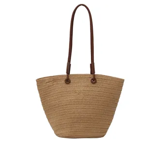 Sac cabas en paille tressée avec anses en cuir marron pour l'été et le bureau
