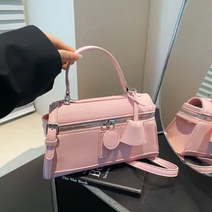 Damen Mode PU Leder Box Handtasche Minimalistische Kleine Quadratische Schultertasche Umhängetasche Mit Tragegriff Und Verstellbarem Riemen