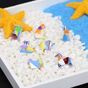 Set van 7 geometrische origami dieren emaille speldjes met vos, walvis en eenhoorn
