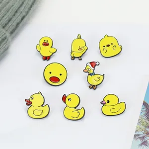 Lot de 8 broches canard jaune en émail aux poses variées pour sacs et vêtements mignons
