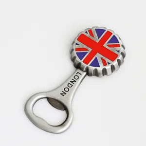 Détail d'un décapsuleur thème Londres avec drapeau britannique et gravure logo