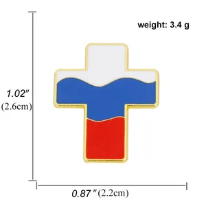 Dimensions détaillées de la broche croix drapeau russe avec bordure dorée de 2,6cm