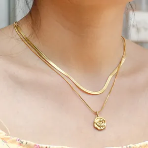 Vintage Stainless Steel Gold Plated Layered Necklace For Women Flat Herringbone Snake Chain Double Layer Rose Pendant Choker